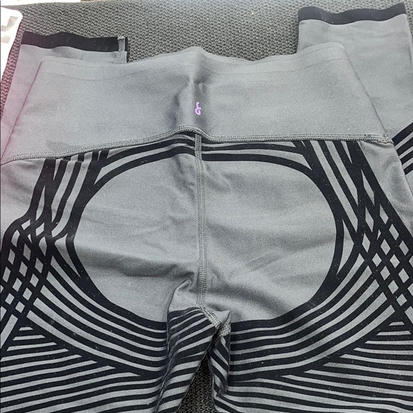 Fanka Black 7/8 Leggings - Picture 9 of 9